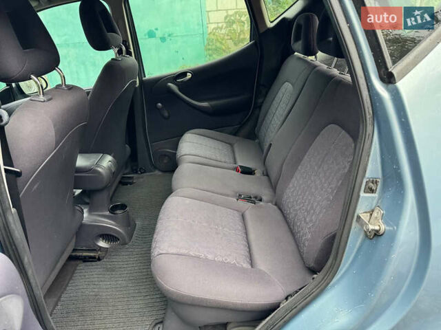 Серый Мерседес А класс, объемом двигателя 1.6 л и пробегом 278 тыс. км за 2500 $, фото 8 на Automoto.ua