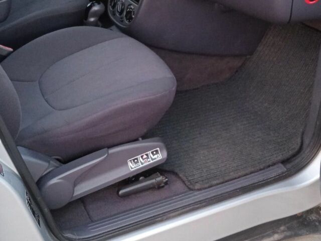 Серый Мерседес А класс, объемом двигателя 0 л и пробегом 234 тыс. км за 4000 $, фото 11 на Automoto.ua