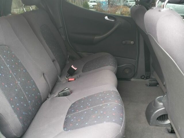 Сірий Мерседес А клас, об'ємом двигуна 1.6 л та пробігом 225 тис. км за 3650 $, фото 13 на Automoto.ua