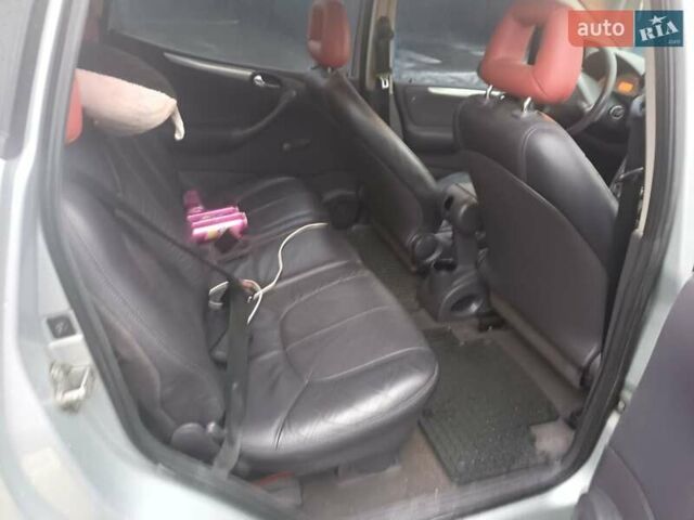 Серый Мерседес А класс, объемом двигателя 1.6 л и пробегом 200 тыс. км за 4500 $, фото 10 на Automoto.ua