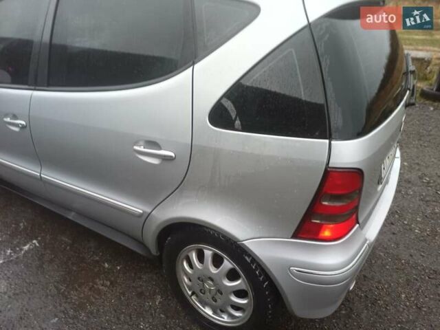 Серый Мерседес А класс, объемом двигателя 1.6 л и пробегом 200 тыс. км за 4500 $, фото 3 на Automoto.ua