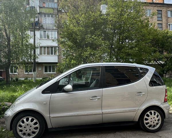 Серый Мерседес А класс, объемом двигателя 1.6 л и пробегом 231 тыс. км за 4600 $, фото 13 на Automoto.ua