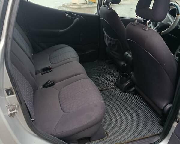 Серый Мерседес А класс, объемом двигателя 1.69 л и пробегом 180 тыс. км за 3500 $, фото 24 на Automoto.ua