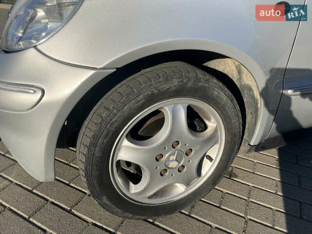 Сірий Мерседес А клас, об'ємом двигуна 1.6 л та пробігом 184 тис. км за 3400 $, фото 11 на Automoto.ua