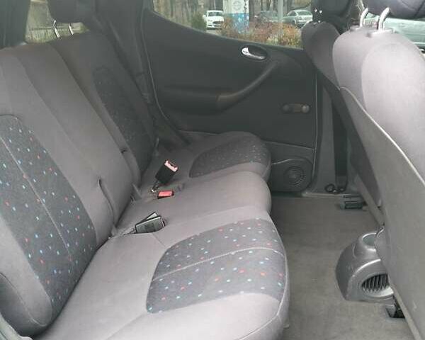 Сірий Мерседес А клас, об'ємом двигуна 1.6 л та пробігом 225 тис. км за 3650 $, фото 7 на Automoto.ua