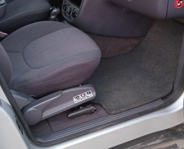 Серый Мерседес А класс, объемом двигателя 0 л и пробегом 230 тыс. км за 4200 $, фото 3 на Automoto.ua