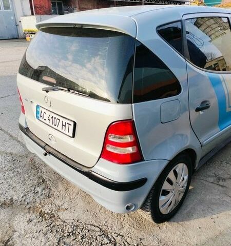 Серый Мерседес А класс, объемом двигателя 1.6 л и пробегом 242 тыс. км за 3850 $, фото 1 на Automoto.ua