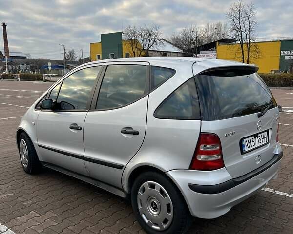 Серый Мерседес А класс, объемом двигателя 1.7 л и пробегом 270 тыс. км за 3500 $, фото 4 на Automoto.ua