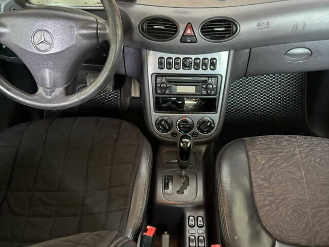 Сірий Мерседес А клас, об'ємом двигуна 1.69 л та пробігом 190 тис. км за 4500 $, фото 8 на Automoto.ua