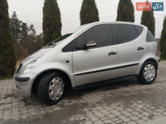 Серый Мерседес А класс, объемом двигателя 1.7 л и пробегом 265 тыс. км за 3555 $, фото 1 на Automoto.ua