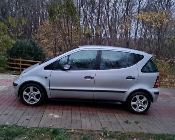 Серый Мерседес А класс, объемом двигателя 1.69 л и пробегом 172 тыс. км за 4500 $, фото 8 на Automoto.ua