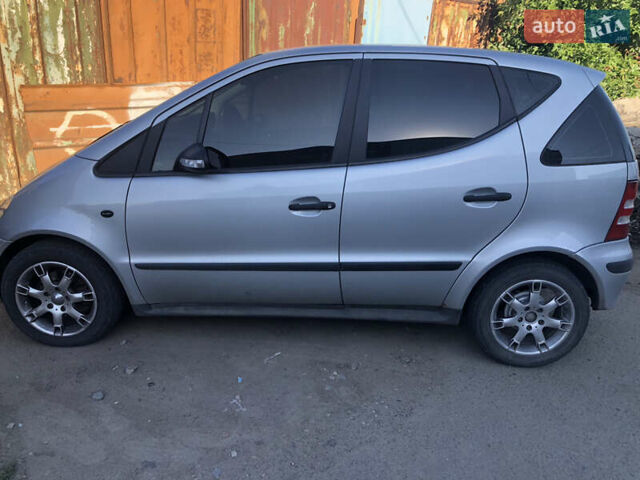 Сірий Мерседес А клас, об'ємом двигуна 1.6 л та пробігом 130 тис. км за 2700 $, фото 4 на Automoto.ua
