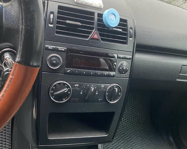 Сірий Мерседес А клас, об'ємом двигуна 1.99 л та пробігом 270 тис. км за 3350 $, фото 11 на Automoto.ua