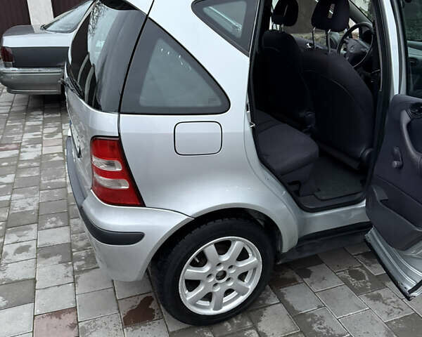 Сірий Мерседес А клас, об'ємом двигуна 1.69 л та пробігом 192 тис. км за 4500 $, фото 7 на Automoto.ua