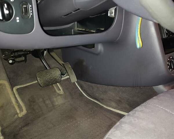 Серый Мерседес А класс, объемом двигателя 1.69 л и пробегом 172 тыс. км за 4500 $, фото 5 на Automoto.ua