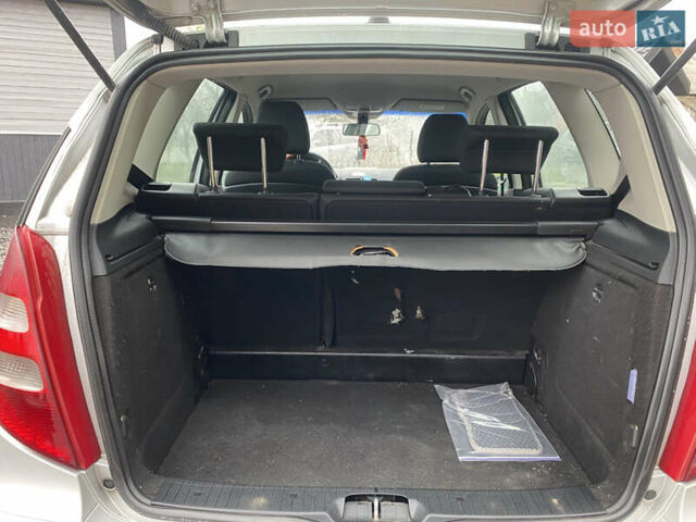 Сірий Мерседес А клас, об'ємом двигуна 1.99 л та пробігом 270 тис. км за 3350 $, фото 5 на Automoto.ua