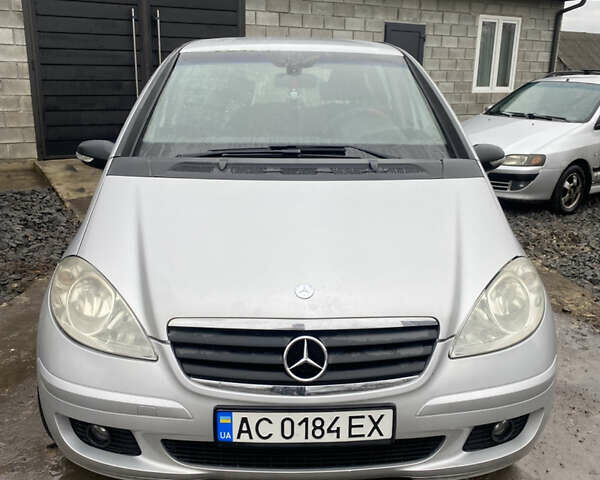 Сірий Мерседес А клас, об'ємом двигуна 1.99 л та пробігом 270 тис. км за 3350 $, фото 2 на Automoto.ua