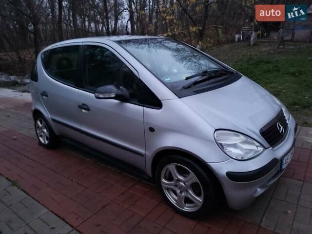 Серый Мерседес А класс, объемом двигателя 1.69 л и пробегом 172 тыс. км за 4500 $, фото 2 на Automoto.ua