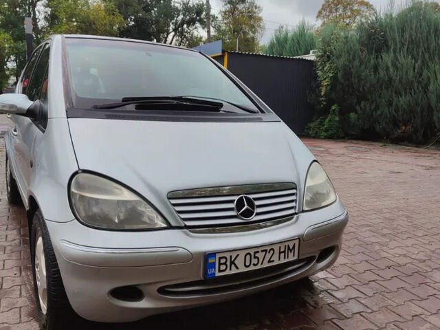 Сірий Мерседес А клас, об'ємом двигуна 1.9 л та пробігом 286 тис. км за 3700 $, фото 2 на Automoto.ua