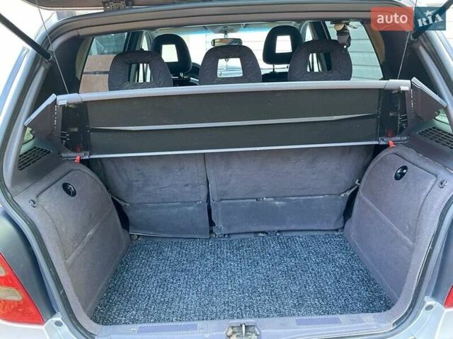 Мерседес А класс 2004 в Ровно на Automoto.ua Серый Мерседес А класс, объемом двигателя 1.9 л и пробегом 286 тыс. км за 3700 $, фото 4 на Automoto.ua