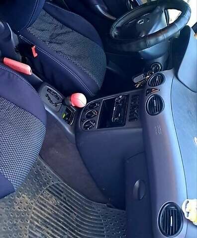 Сірий Мерседес А клас, об'ємом двигуна 1.4 л та пробігом 200 тис. км за 3000 $, фото 4 на Automoto.ua