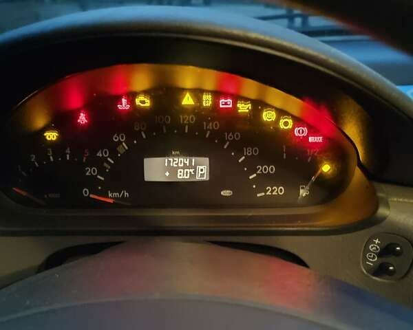 Серый Мерседес А класс, объемом двигателя 1.69 л и пробегом 172 тыс. км за 4500 $, фото 10 на Automoto.ua