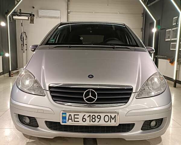 Сірий Мерседес А клас, об'ємом двигуна 1.5 л та пробігом 300 тис. км за 4300 $, фото 1 на Automoto.ua