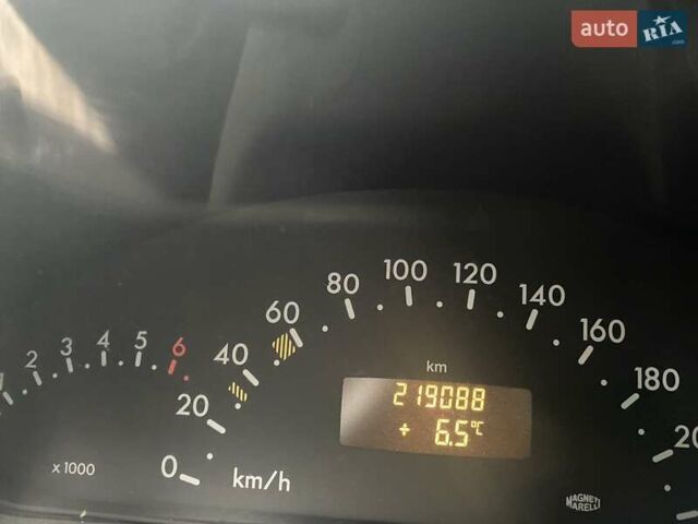 Серый Мерседес А класс, объемом двигателя 1.6 л и пробегом 219 тыс. км за 5800 $, фото 7 на Automoto.ua