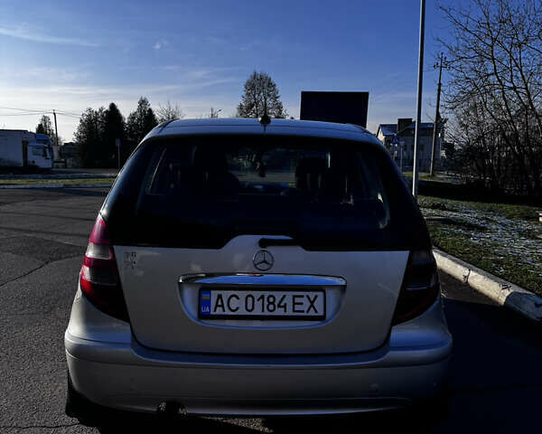 Серый Мерседес А класс, объемом двигателя 1.99 л и пробегом 310 тыс. км за 2800 $, фото 8 на Automoto.ua