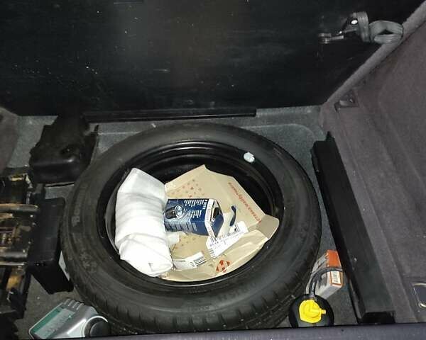 Серый Мерседес А класс, объемом двигателя 1.69 л и пробегом 172 тыс. км за 4500 $, фото 14 на Automoto.ua