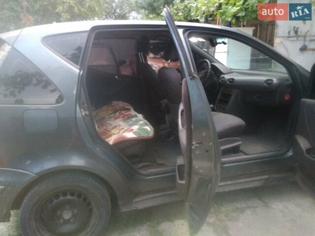 Сірий Мерседес А клас, об'ємом двигуна 1.9 л та пробігом 250 тис. км за 2800 $, фото 5 на Automoto.ua