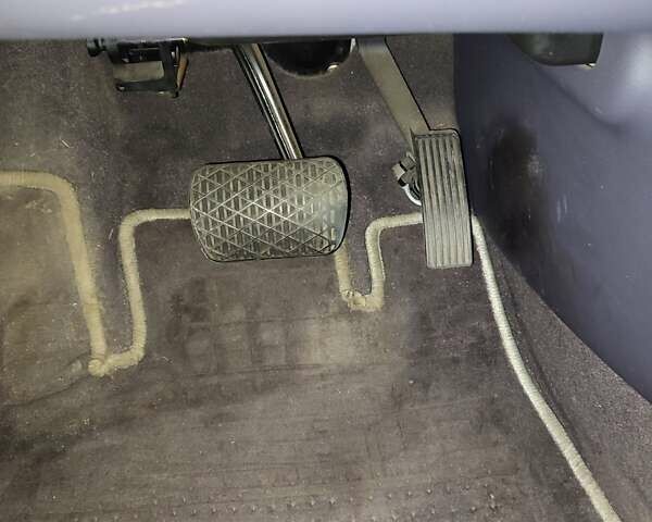 Серый Мерседес А класс, объемом двигателя 1.69 л и пробегом 172 тыс. км за 4500 $, фото 6 на Automoto.ua