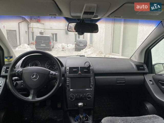 Сірий Мерседес А клас, об'ємом двигуна 1.7 л та пробігом 163 тис. км за 4999 $, фото 7 на Automoto.ua