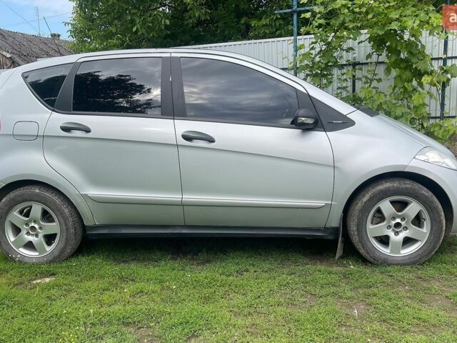 Сірий Мерседес А клас, об'ємом двигуна 2 л та пробігом 219 тис. км за 4600 $, фото 1 на Automoto.ua