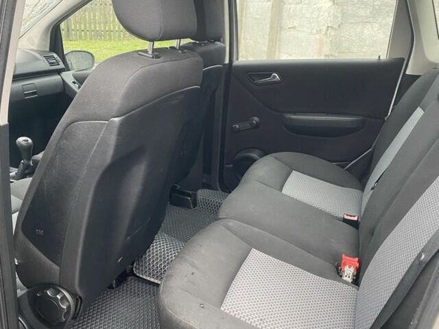 Сірий Мерседес А клас, об'ємом двигуна 2 л та пробігом 270 тис. км за 3350 $, фото 7 на Automoto.ua