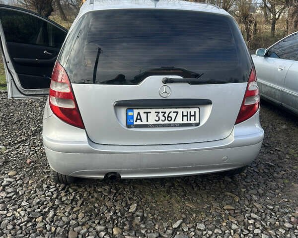 Серый Мерседес А класс, объемом двигателя 2 л и пробегом 245 тыс. км за 4700 $, фото 6 на Automoto.ua