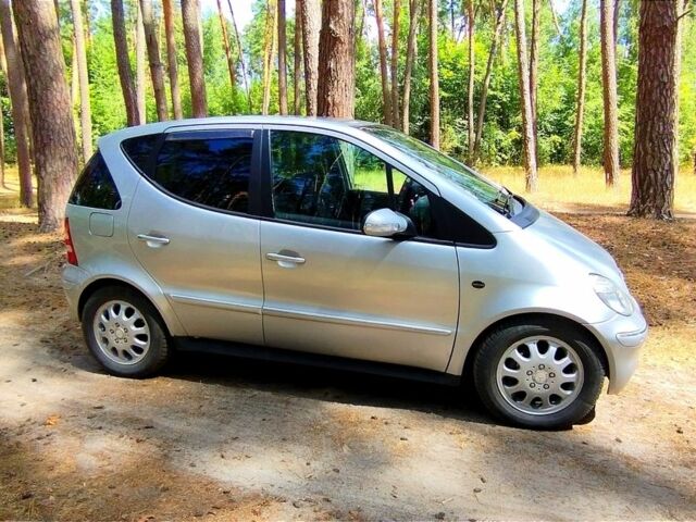 Серый Мерседес А класс, объемом двигателя 1.6 л и пробегом 172 тыс. км за 4000 $, фото 4 на Automoto.ua