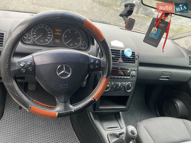 Сірий Мерседес А клас, об'ємом двигуна 1.99 л та пробігом 270 тис. км за 3350 $, фото 10 на Automoto.ua