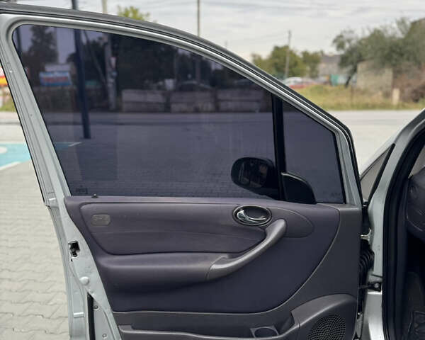 Сірий Мерседес А клас, об'ємом двигуна 1.69 л та пробігом 319 тис. км за 3200 $, фото 15 на Automoto.ua