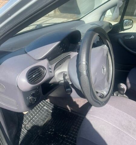 Сірий Мерседес А клас, об'ємом двигуна 1.4 л та пробігом 149 тис. км за 3500 $, фото 3 на Automoto.ua