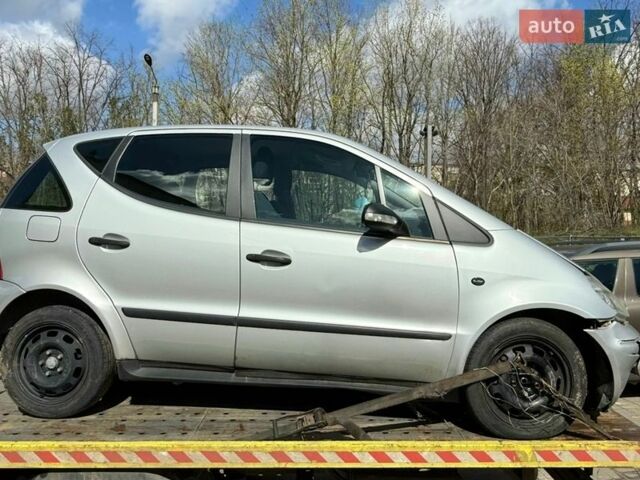 Серый Мерседес А класс, объемом двигателя 1.69 л и пробегом 200 тыс. км за 1600 $, фото 5 на Automoto.ua