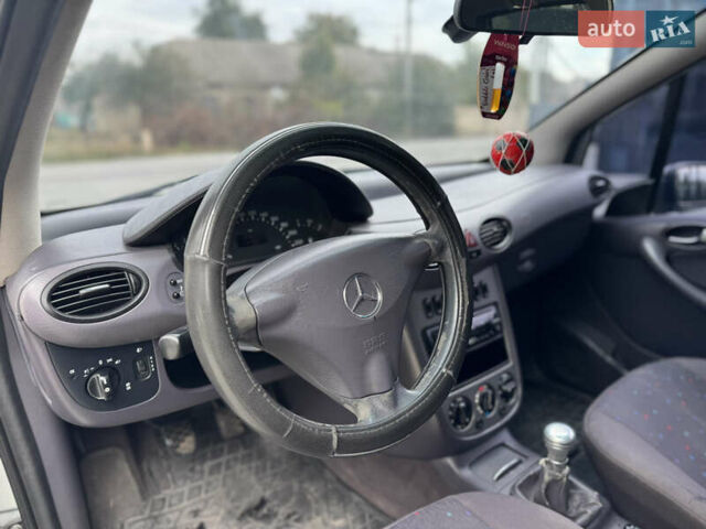 Сірий Мерседес А клас, об'ємом двигуна 1.69 л та пробігом 319 тис. км за 3200 $, фото 23 на Automoto.ua