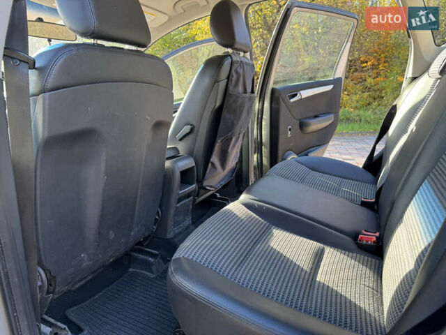 Сірий Мерседес А клас, об'ємом двигуна 2.04 л та пробігом 160 тис. км за 4900 $, фото 12 на Automoto.ua