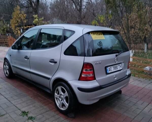 Серый Мерседес А класс, объемом двигателя 1.69 л и пробегом 172 тыс. км за 4500 $, фото 9 на Automoto.ua