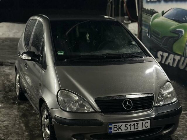 Сірий Мерседес А клас, об'ємом двигуна 1.7 л та пробігом 450 тис. км за 2600 $, фото 2 на Automoto.ua