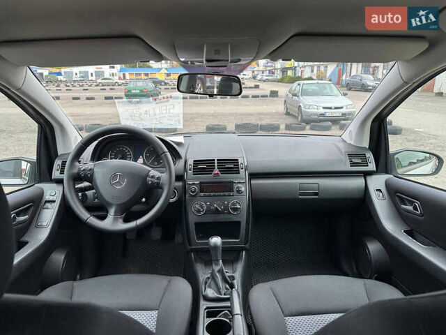 Мерседес А класс 2005 в Черкассах на Automoto.ua Серый Мерседес А класс, объемом двигателя 2 л и пробегом 214 тыс. км за 5800 $, фото 14 на Automoto.ua