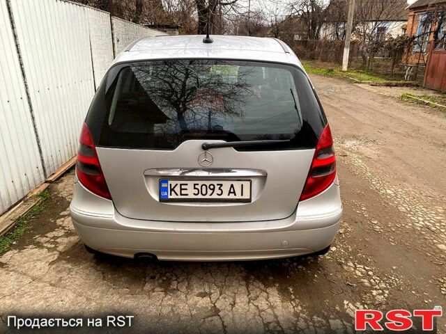 Сірий Мерседес А клас, об'ємом двигуна 2 л та пробігом 301 тис. км за 5800 $, фото 5 на Automoto.ua