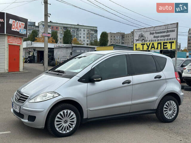 Мерседес А класс 2005 в Черкассах на Automoto.ua Серый Мерседес А класс, объемом двигателя 2 л и пробегом 214 тыс. км за 5800 $, фото 10 на Automoto.ua