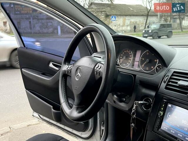 Сірий Мерседес А клас, об'ємом двигуна 1.99 л та пробігом 164 тис. км за 4999 $, фото 28 на Automoto.ua