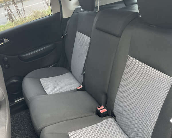 Серый Мерседес А класс, объемом двигателя 1.99 л и пробегом 280 тыс. км за 4350 $, фото 8 на Automoto.ua